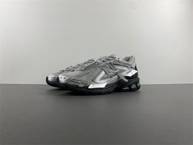 new Ba1an*e silver gray black u1906aaf