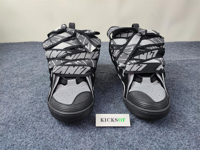 Lanu1n curb sneaker 80