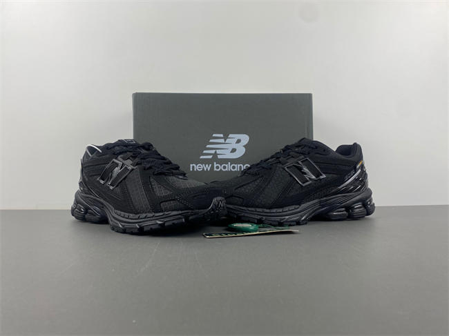 new Ba1an*e black m1906rwf
