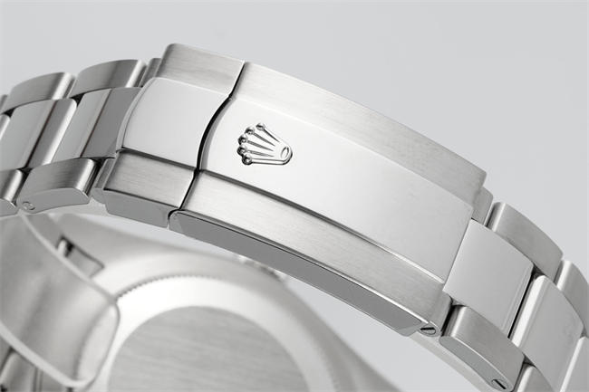 zf R01ex skywalker sky dweller 9002 01
