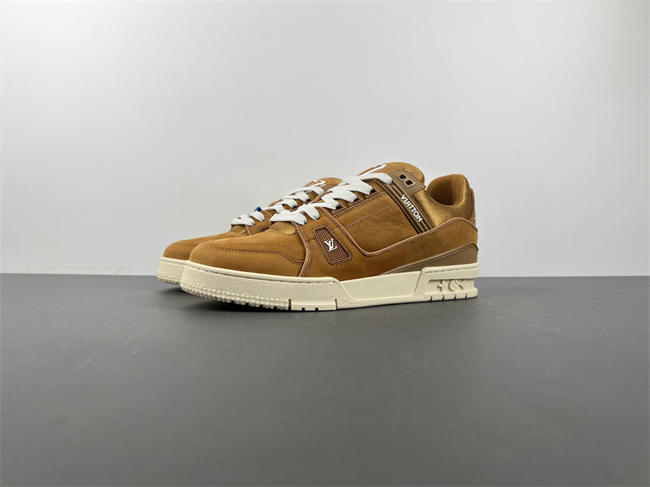 l0vis Vvtt0n lv trainer