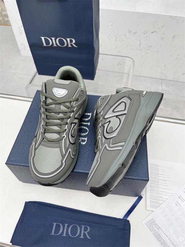 D10r b30 sneaker d9011