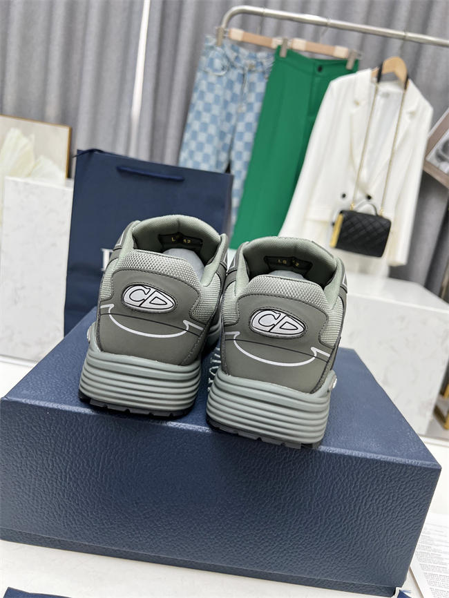 D10r b30 sneaker d9011