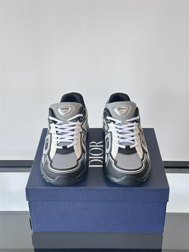 D10r b30 sneaker d1010