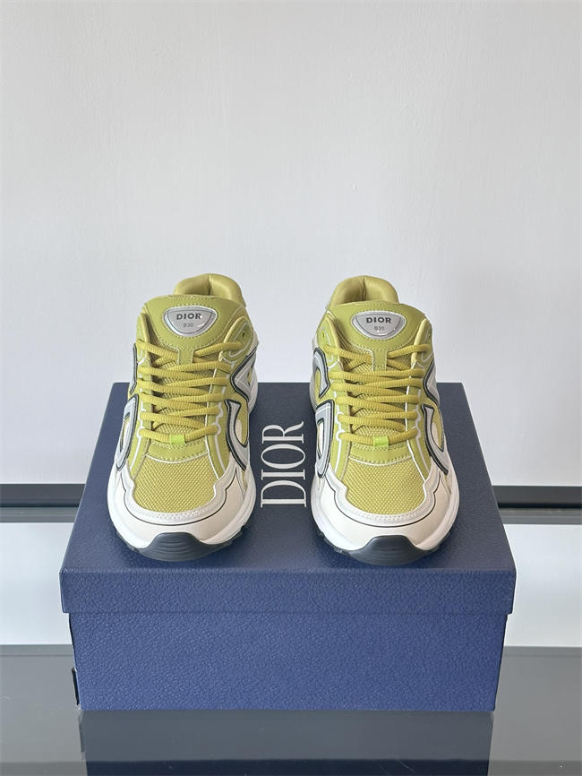 D10r b30 sneaker d1012