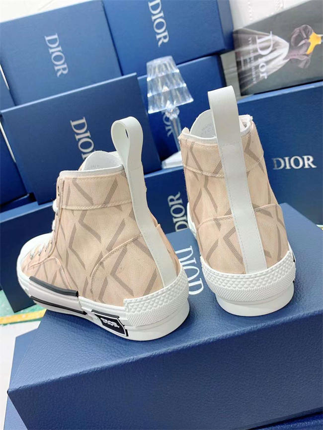 D*or B23 High Top