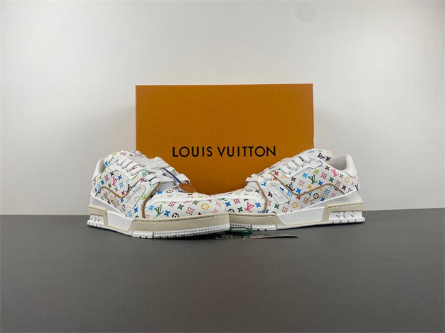 l0vis Vvtt0n lv trainer
