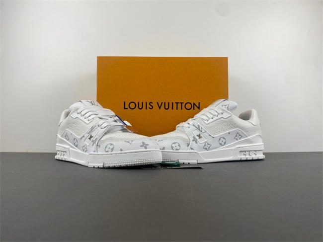 l0vis Vvtt0n lv trainer