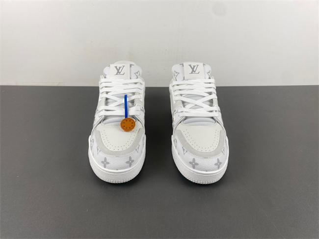 l0vis Vvtt0n lv trainer