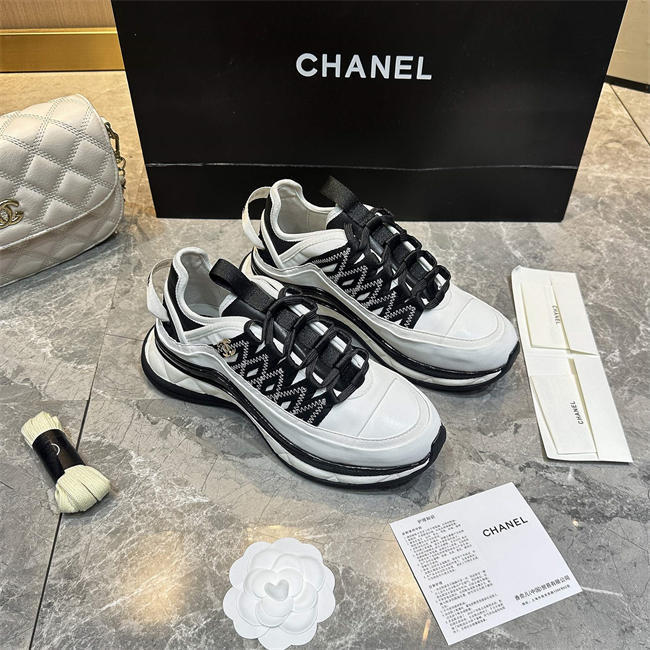 Ch**el trend sneaker