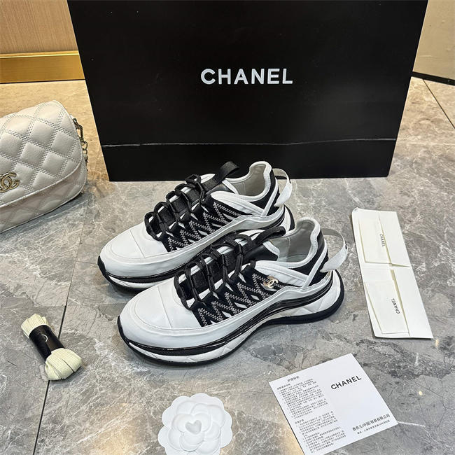 Ch**el trend sneaker