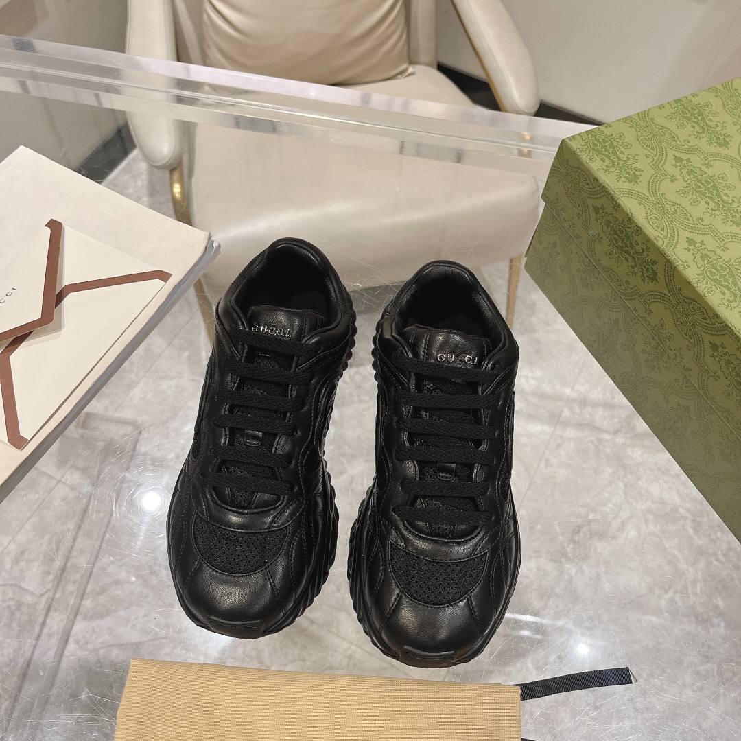 Gvc*1 python sneaker