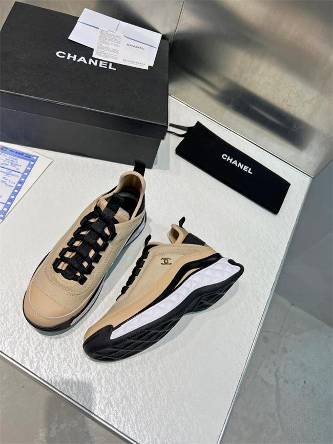 Ch**el trend sneaker
