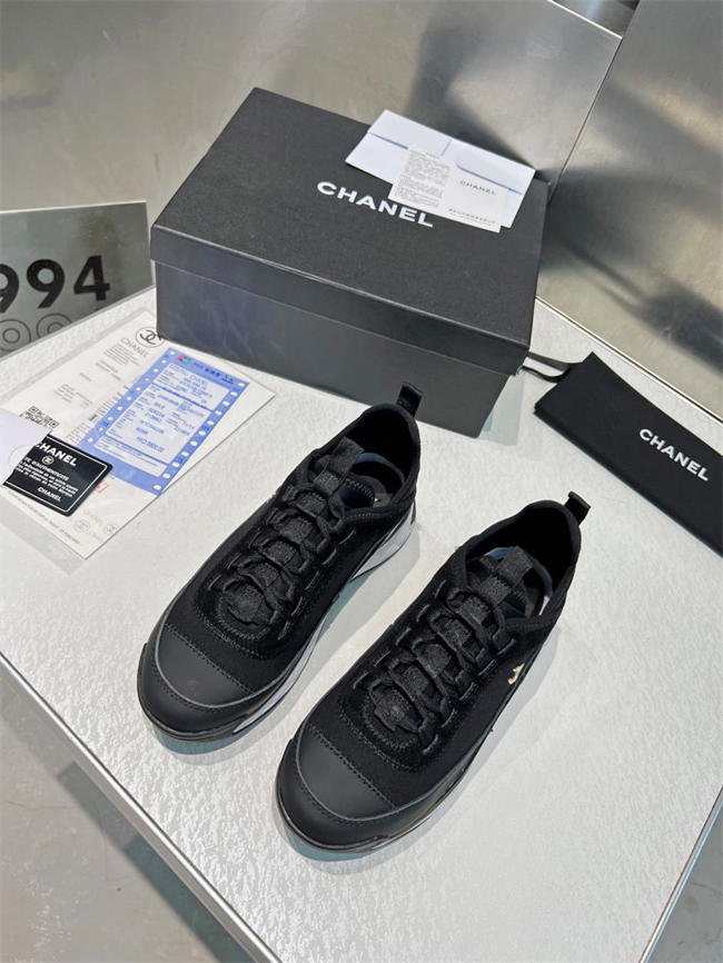 Ch**el trend sneaker