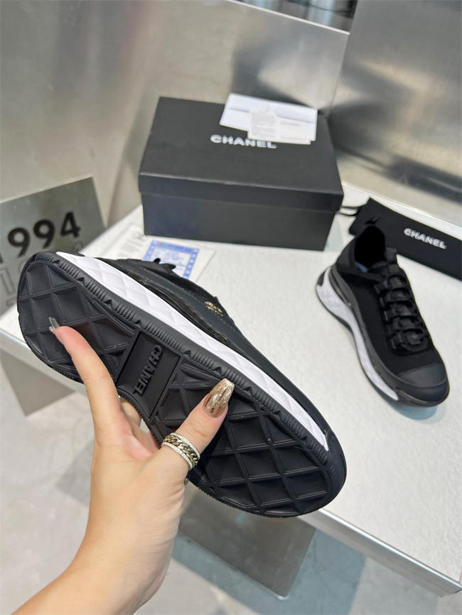 Ch**el trend sneaker