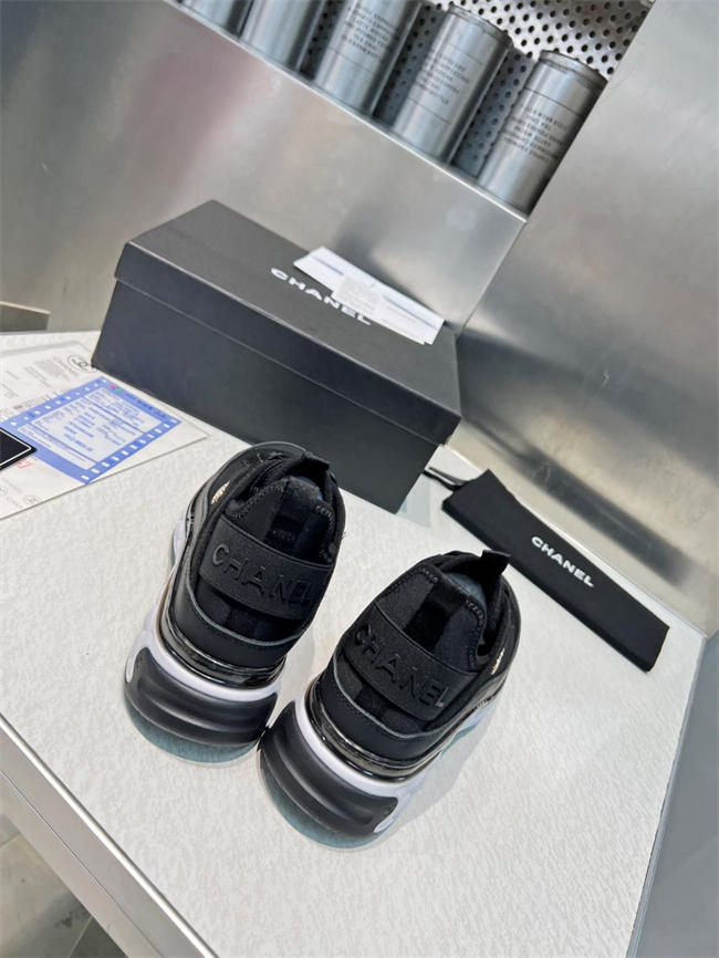 Ch**el trend sneaker