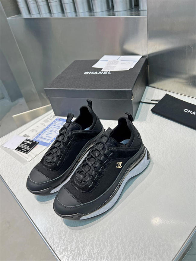 Ch**el trend sneaker