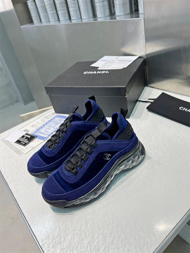 Ch**el trend sneaker