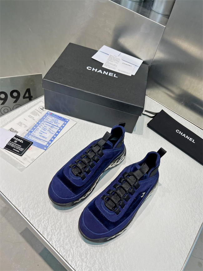 Ch**el trend sneaker