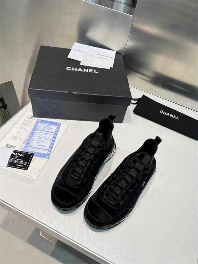 Ch**el trend sneaker