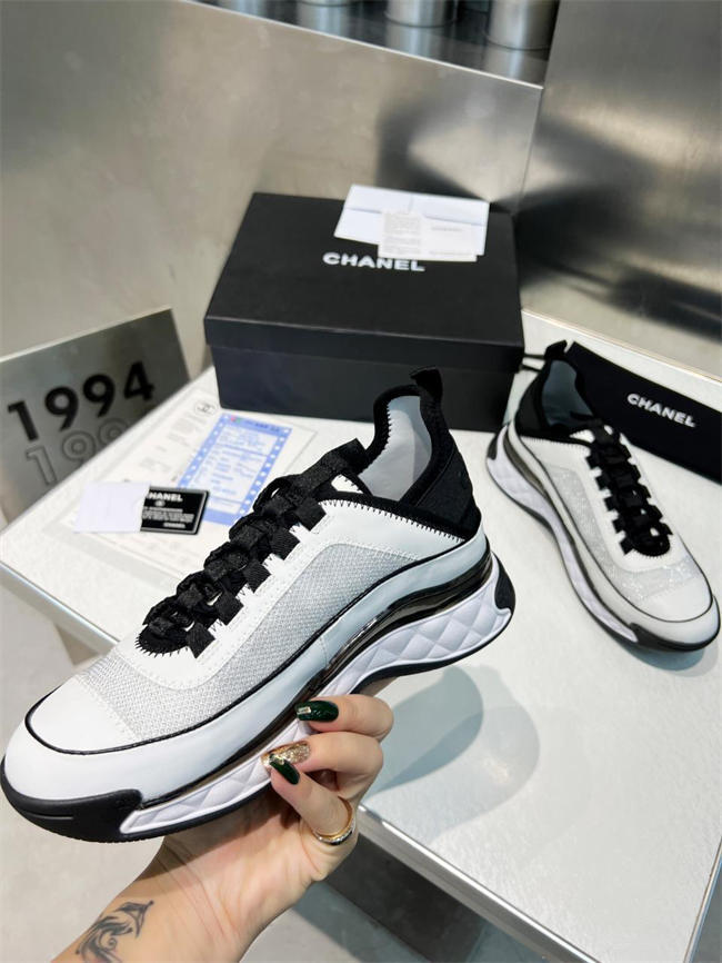 Ch**el trend sneaker