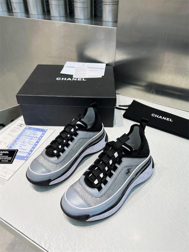 Ch**el trend sneaker