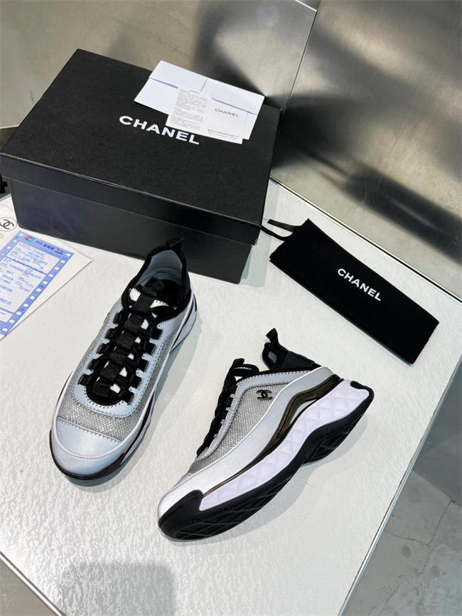 Ch**el trend sneaker