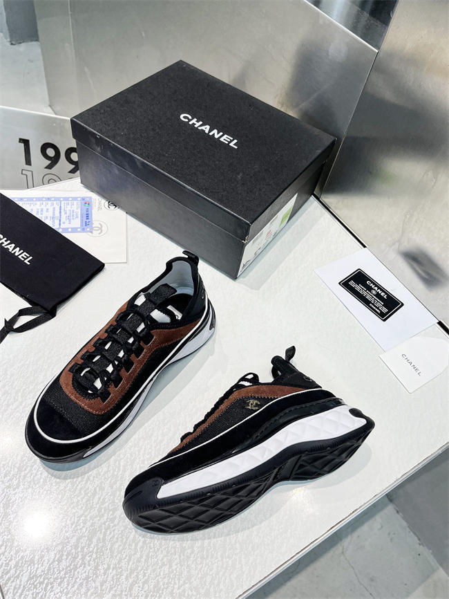 Ch**el trend sneaker