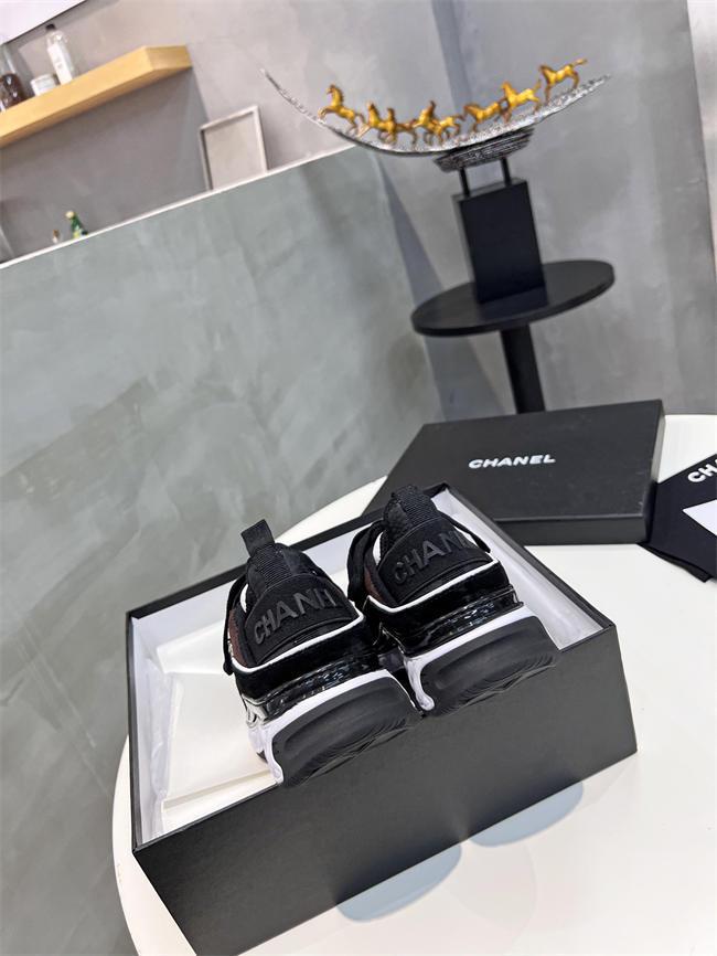 Ch**el trend sneaker