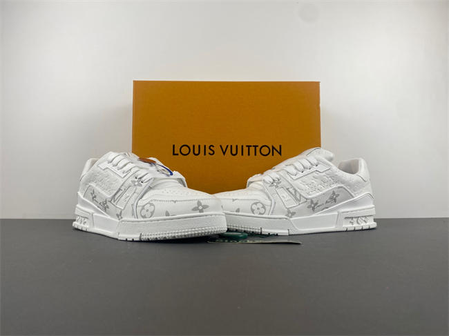 l0vis Vvtt0n lv trainer