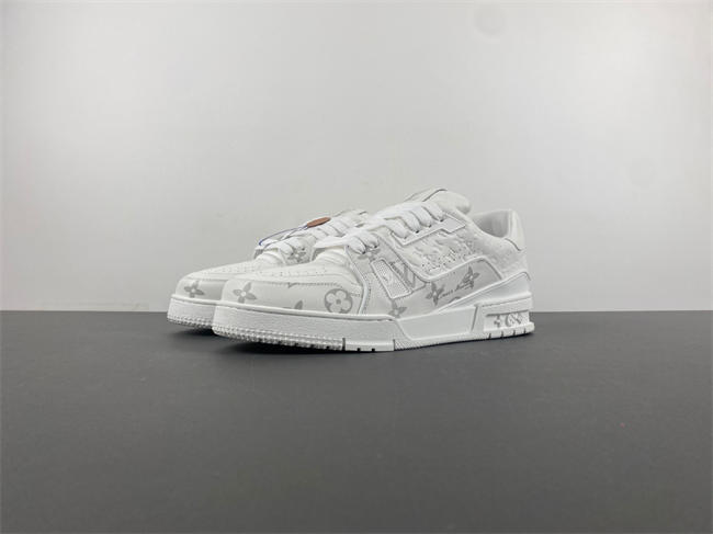 l0vis Vvtt0n lv trainer