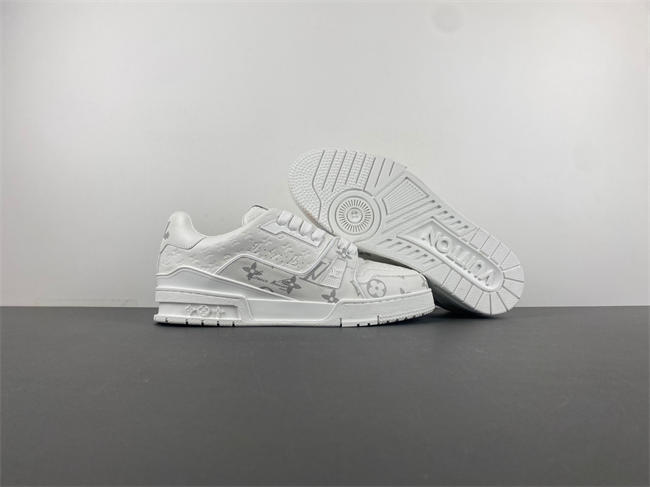 l0vis Vvtt0n lv trainer