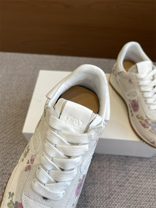 L0ew* sneaker