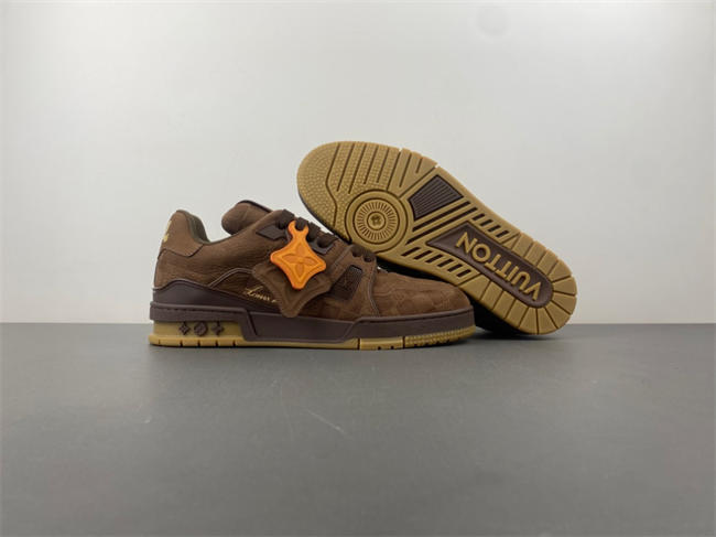 l0vis Vvtt0n lv trainer