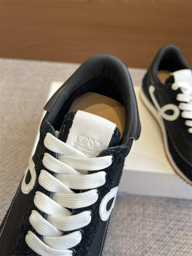 L0ew* sneaker