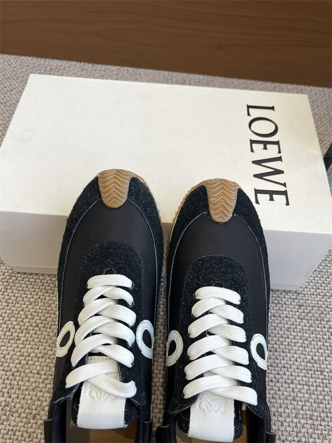 L0ew* sneaker