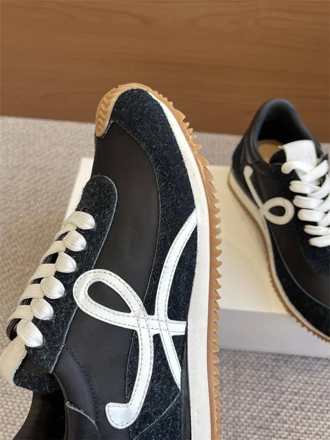 L0ew* sneaker