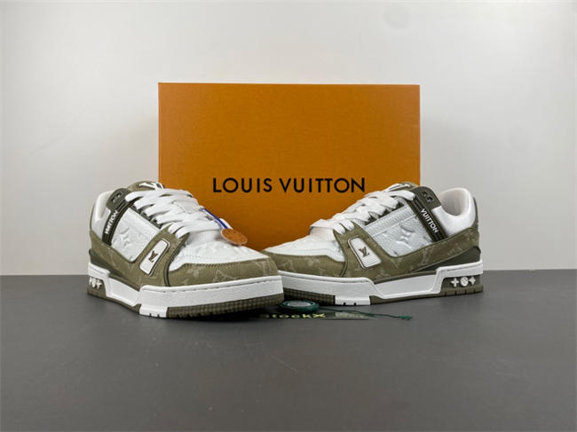 l0vis Vvtt0n lv trainer