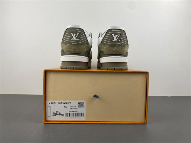 l0vis Vvtt0n lv trainer