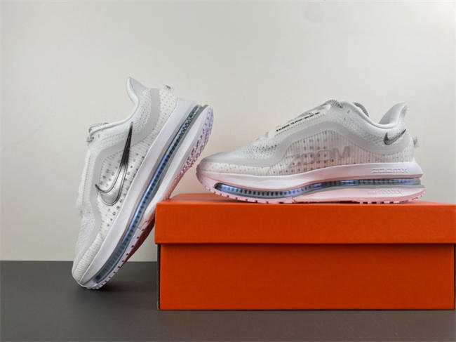 nike pegasus preM1vm “white”