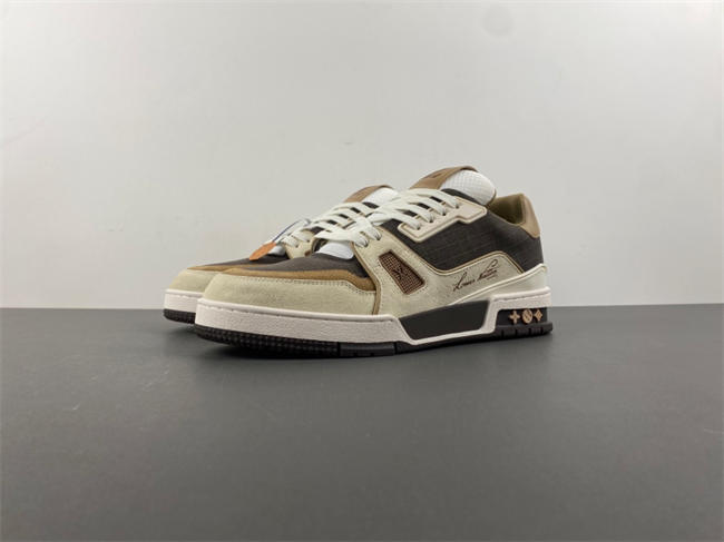 l0vis Vvtt0n lv trainer