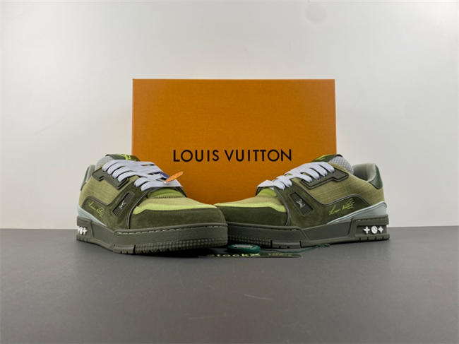 l0vis Vvtt0n lv trainer