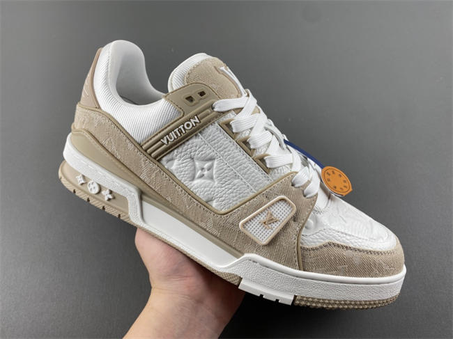 l0vis Vvtt0n lv trainer