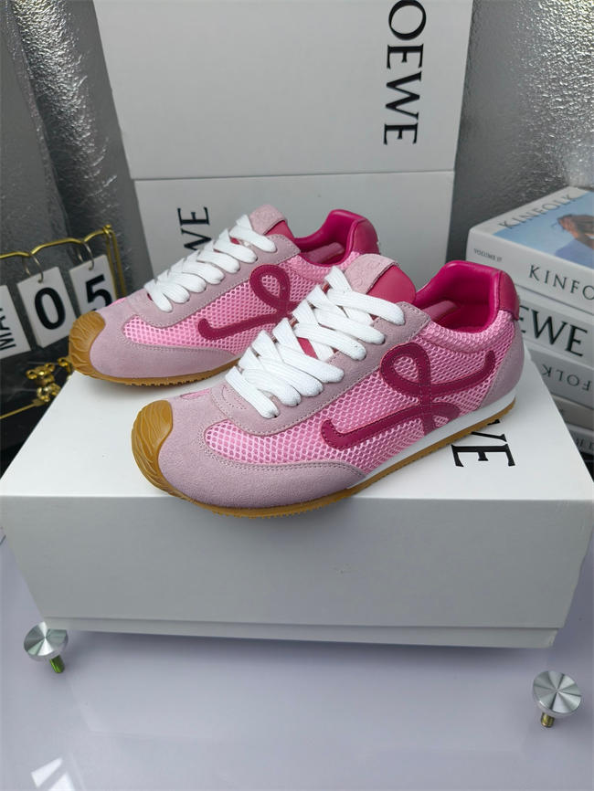 L0ew* sneaker