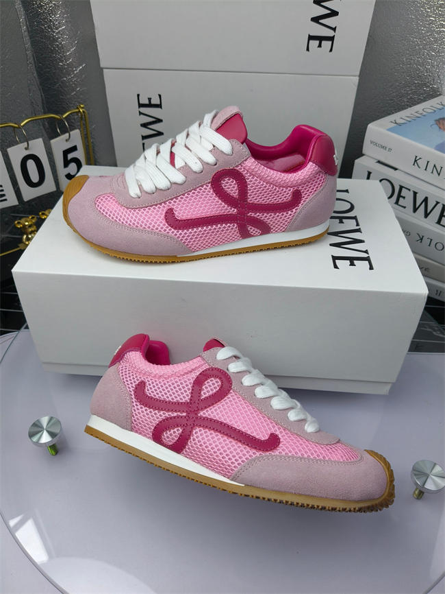 L0ew* sneaker