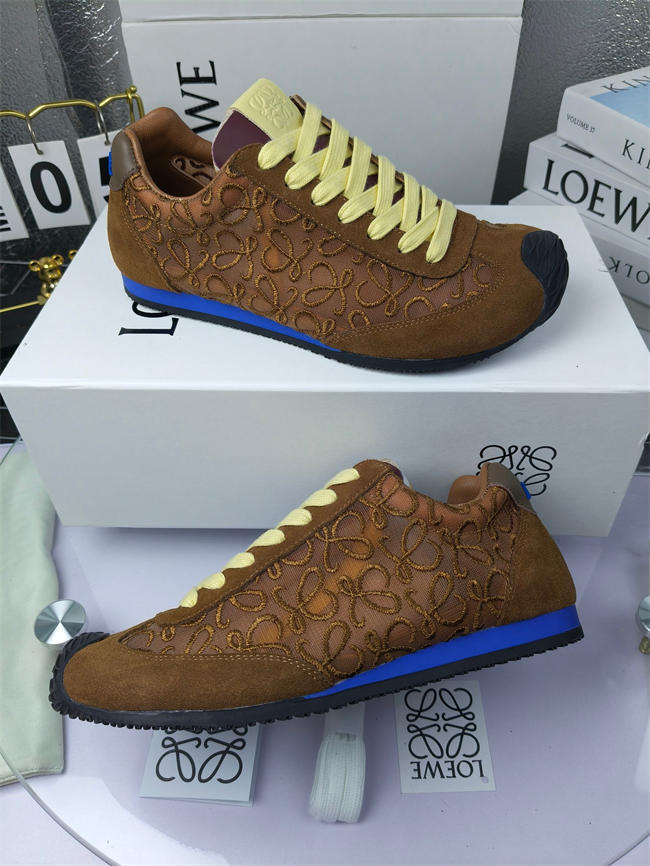 L0ew* sneaker