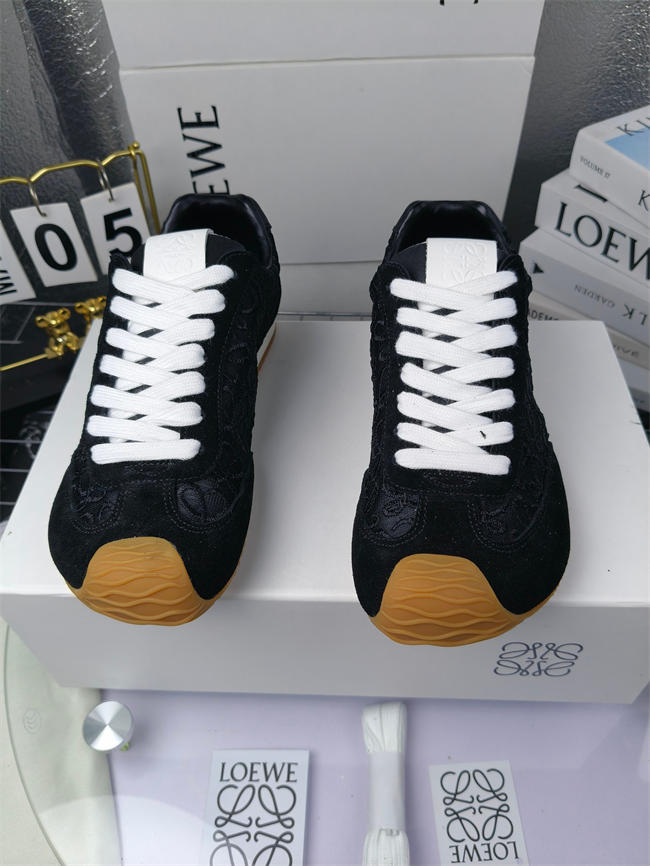 L0ew* sneaker