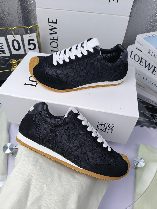 L0ew* sneaker