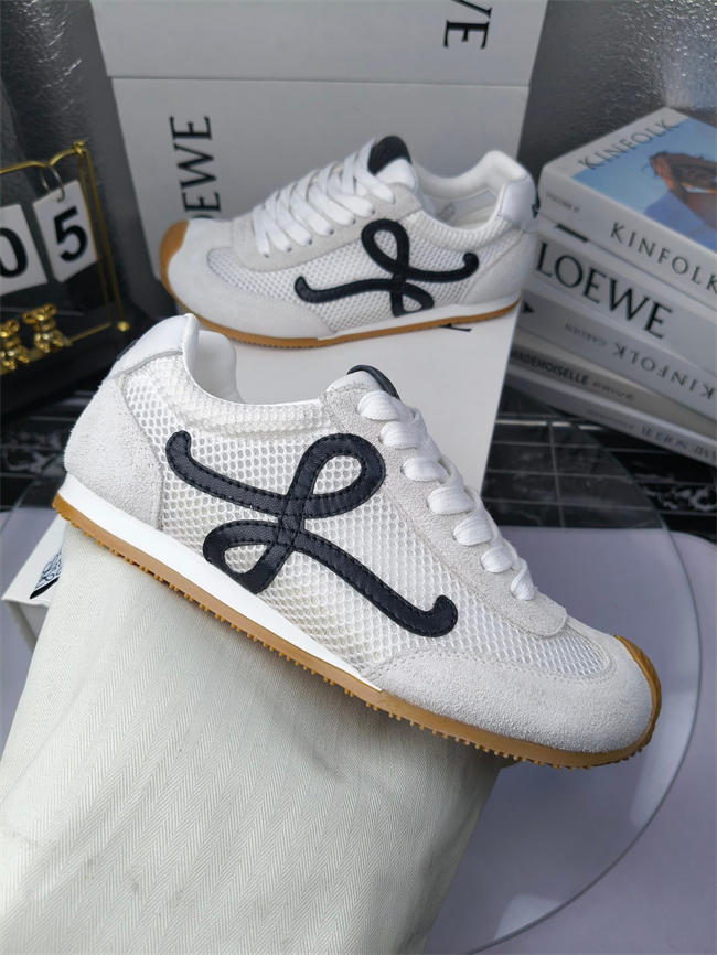 L0ew* sneaker
