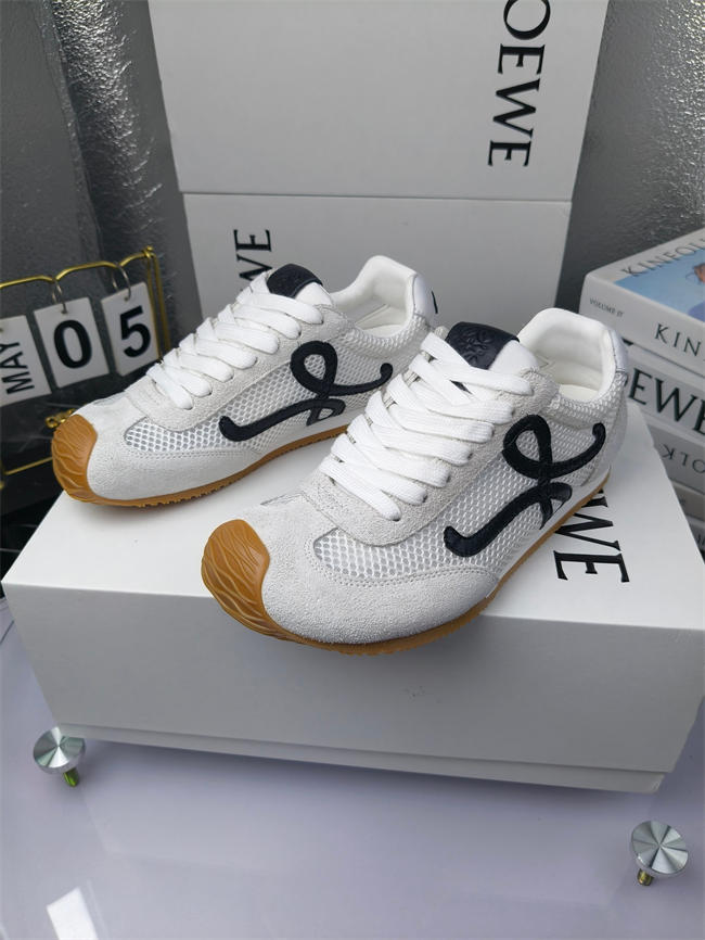 L0ew* sneaker